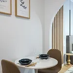 Апартаменти Victory 101 Center Бухарест